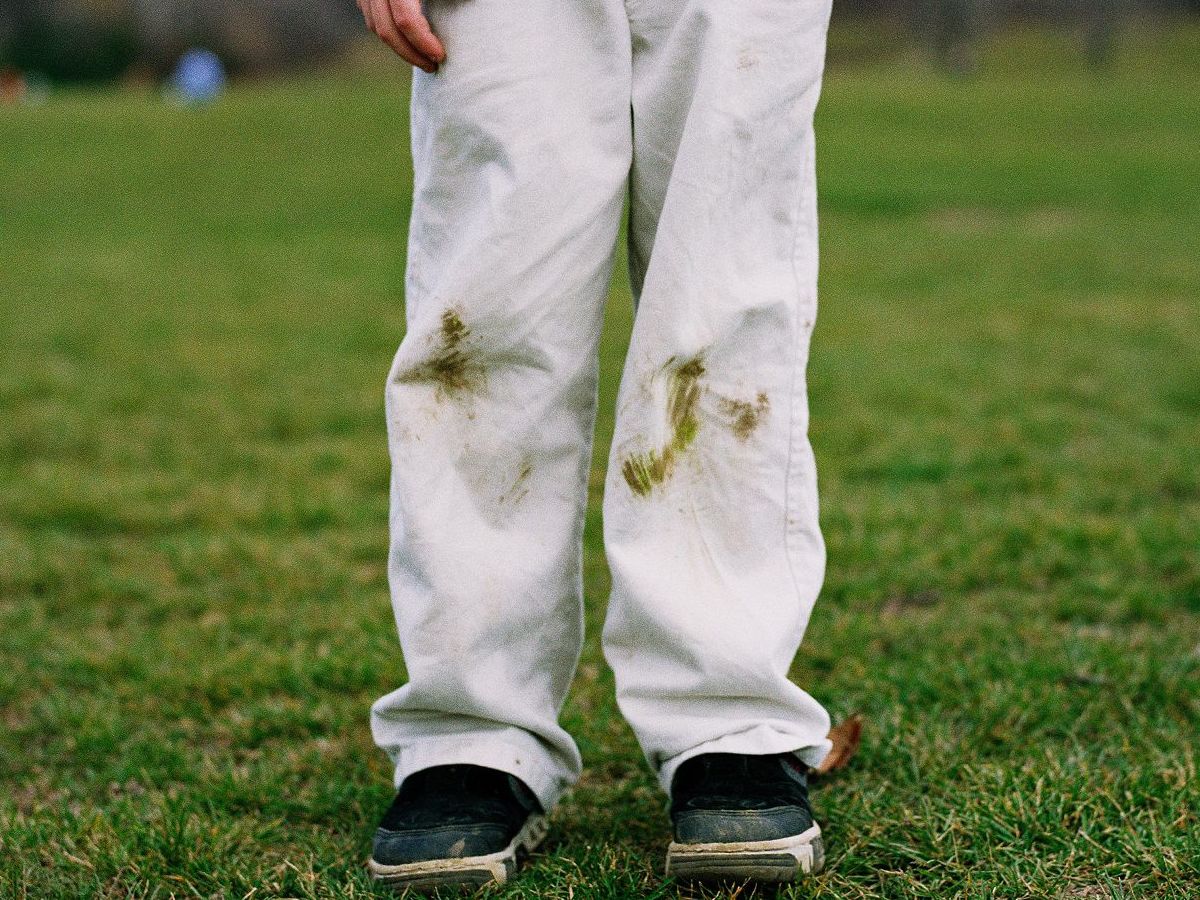How to get grass stains out of clothes like a pro