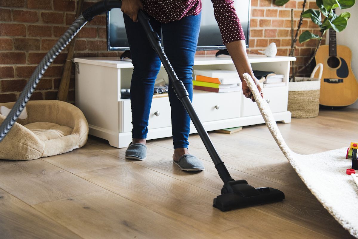 Quick Cleaning Tips for Last Minute Visitors