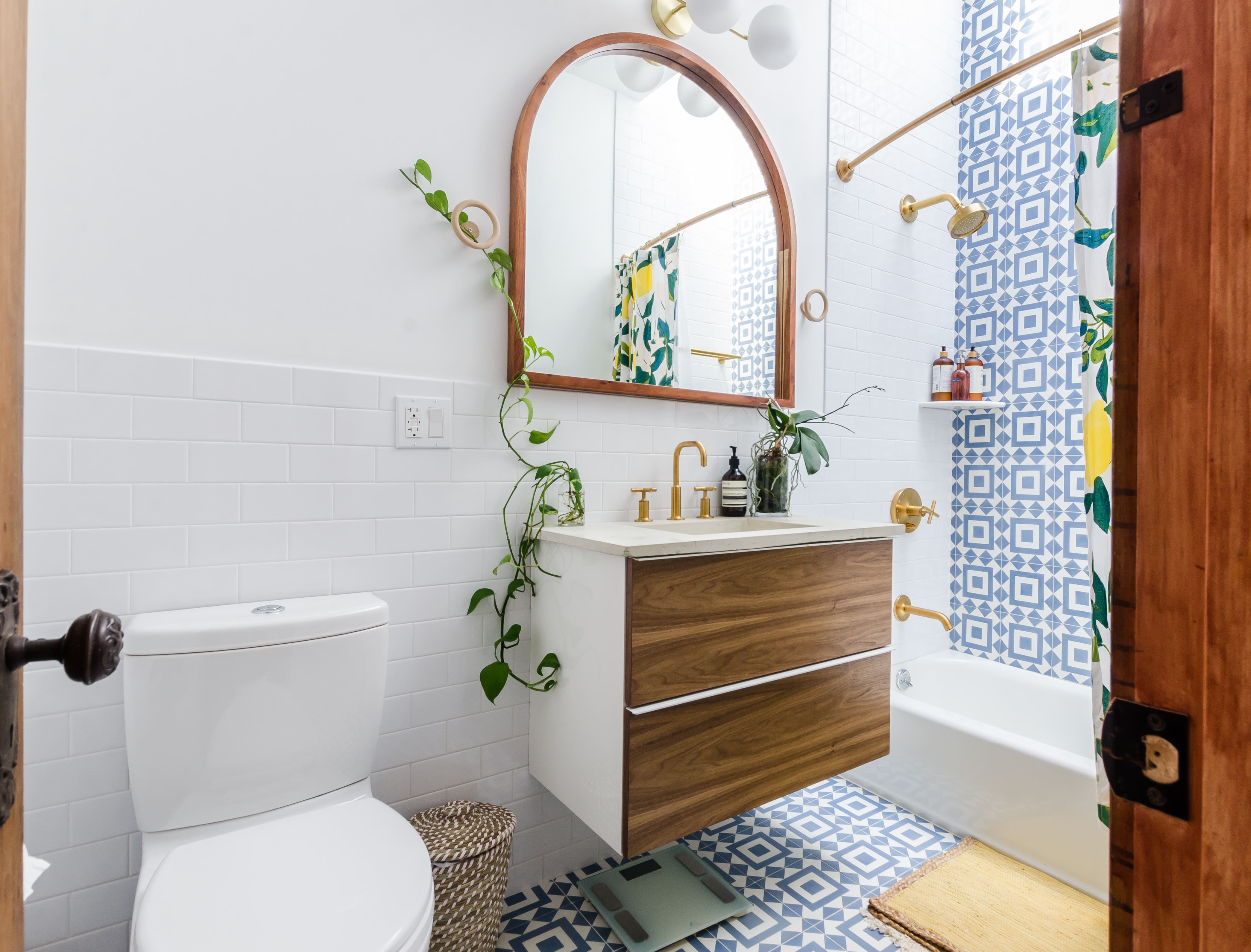 How to Remove Lingering Odors in your Home