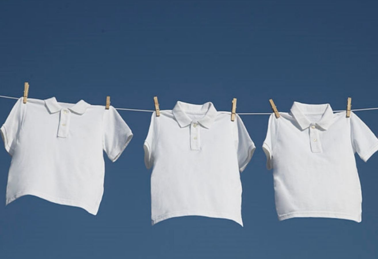 Are your clothes really white? Or are they clogged with chemicals?