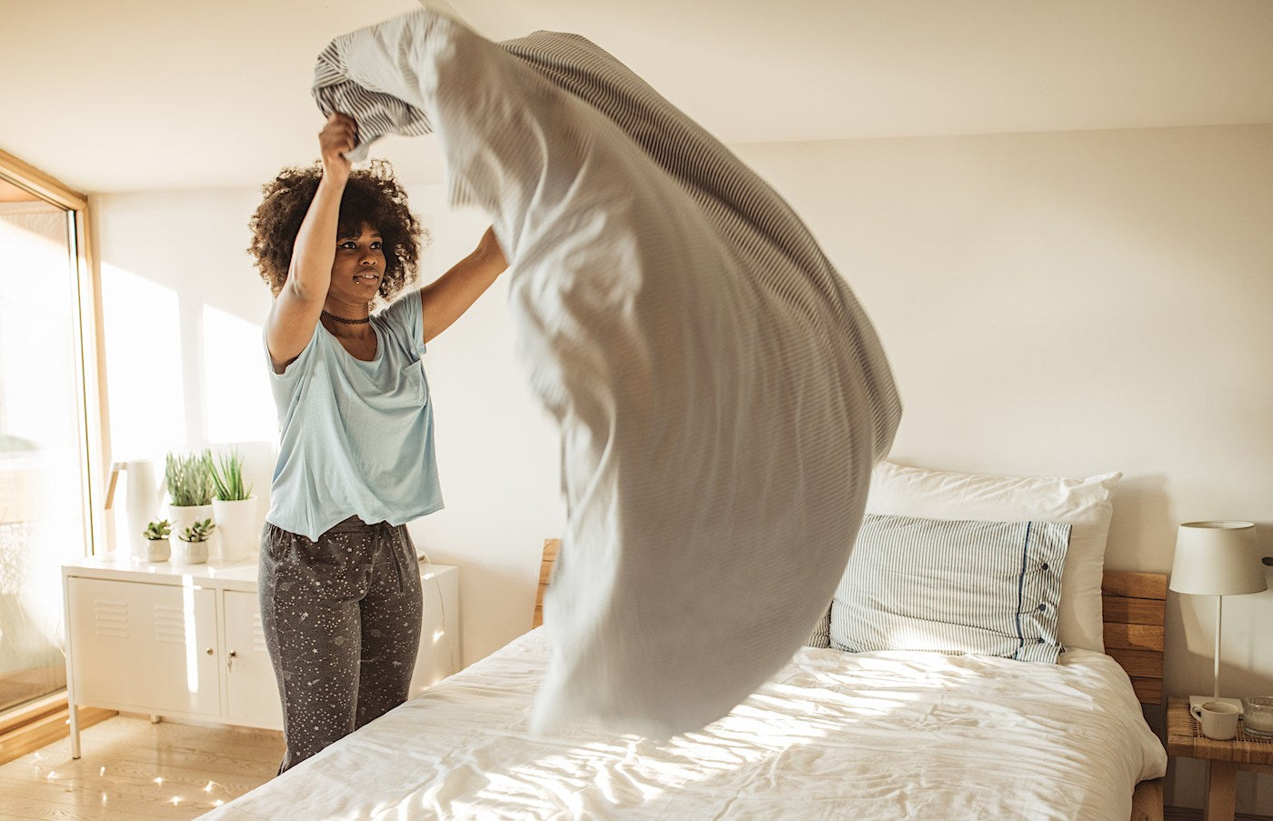 Where Are My Corners? An Easy Way To Fold Fitted Sheets